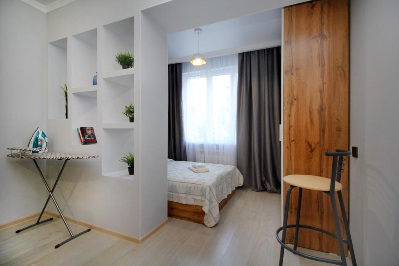 New And Cozy In The Area! 3 Apartment