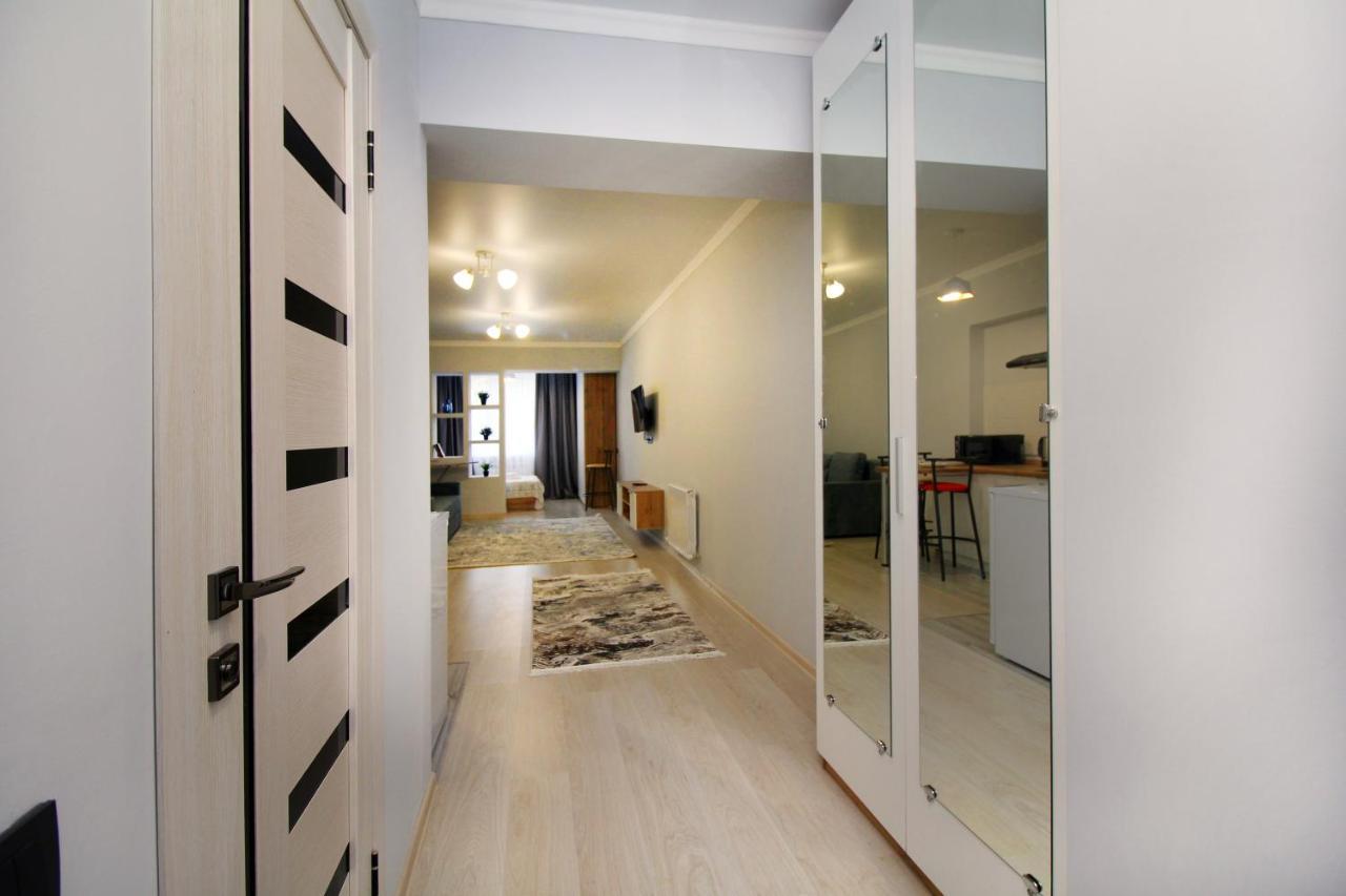 New And Cozy In The Area! 3 Apartment Almaty